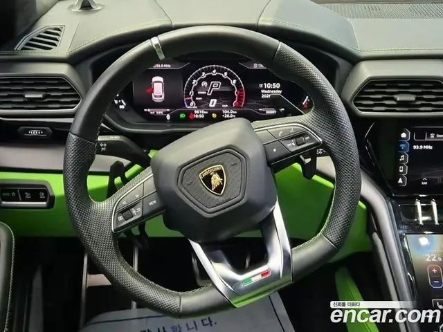 Lamborghini Urus 2022 4.0 автомат (гидро), миниатюра 9