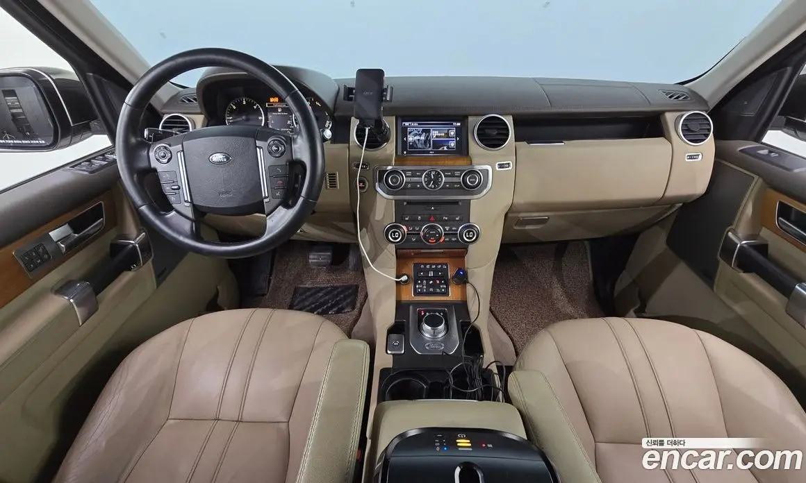 Land Rover Discovery 2015 3.0 автомат (гидро), фото 7