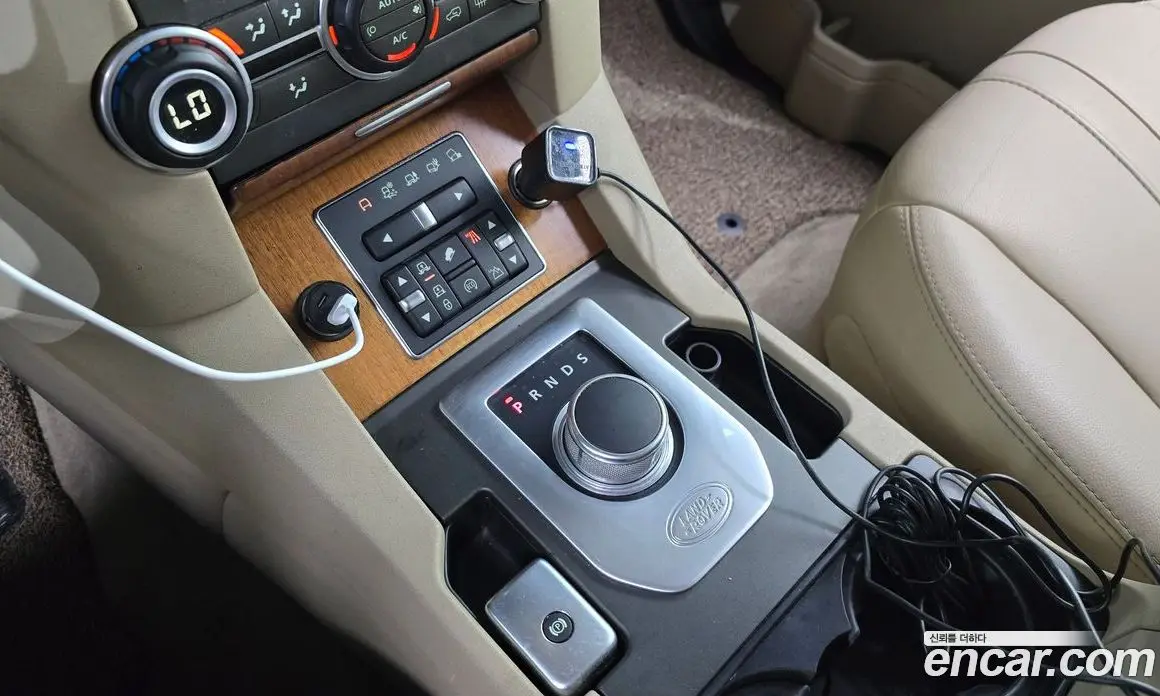 Land Rover Discovery 2015 3.0 автомат (гидро), фото 9