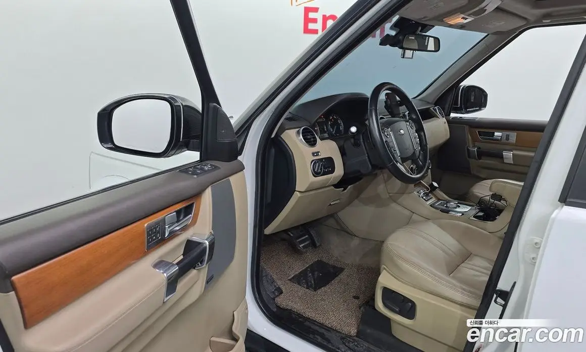 Land Rover Discovery 2015 3.0 автомат (гидро), фото 10