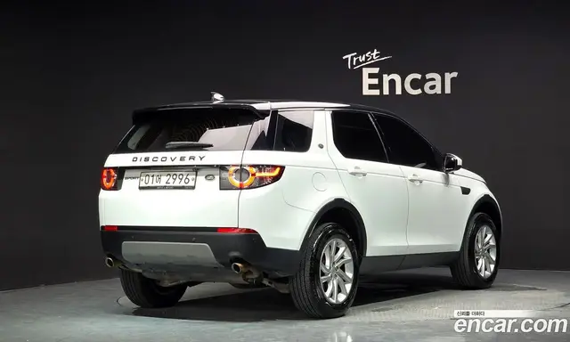 Land Rover Discovery Sport 2018 2.0 автомат (гидро), миниатюра 2