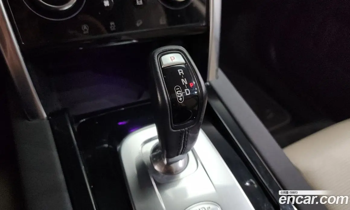 Land Rover Discovery Sport 2020 2.0 автомат (гидро), фото 12