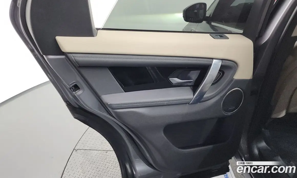 Land Rover Discovery Sport 2020 2.0 автомат (гидро), фото 15