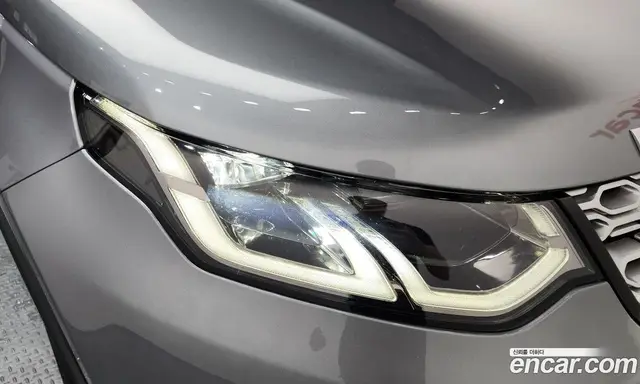 Land Rover Discovery Sport 2020 2.0 автомат (гидро), миниатюра 8