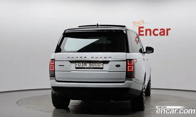 Land Rover Range Rover 2017 4.4 автомат (гидро), миниатюра 4 Land Rover Range Rover 2017 4.4 автомат (гидро), миниатюра 4