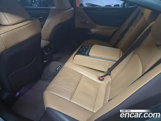 Lexus ES 2018 2.5 автомат (гидро), миниатюра 10