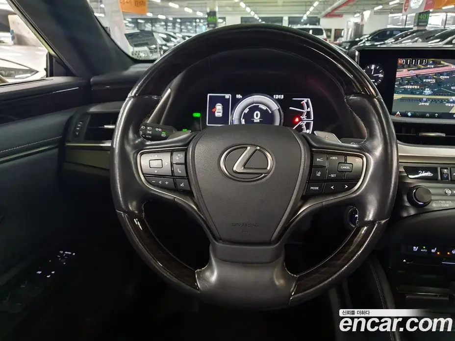 Lexus ES 2020 2.5 автомат (гидро), фото 7