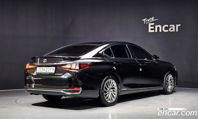 Lexus ES 2021 2.5 автомат (гидро), миниатюра 2
