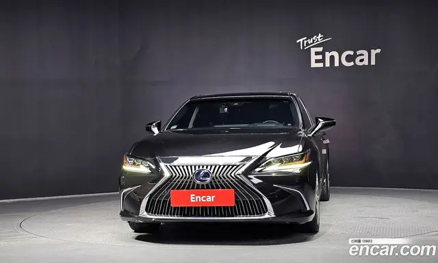 Lexus ES 2021 2.5 автомат (гидро), миниатюра 3