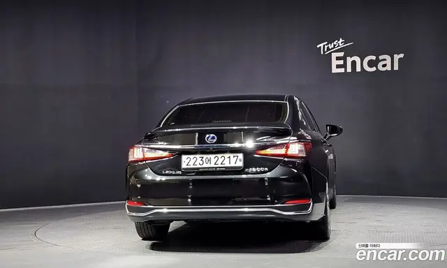 Lexus ES 2021 2.5 автомат (гидро), миниатюра 4