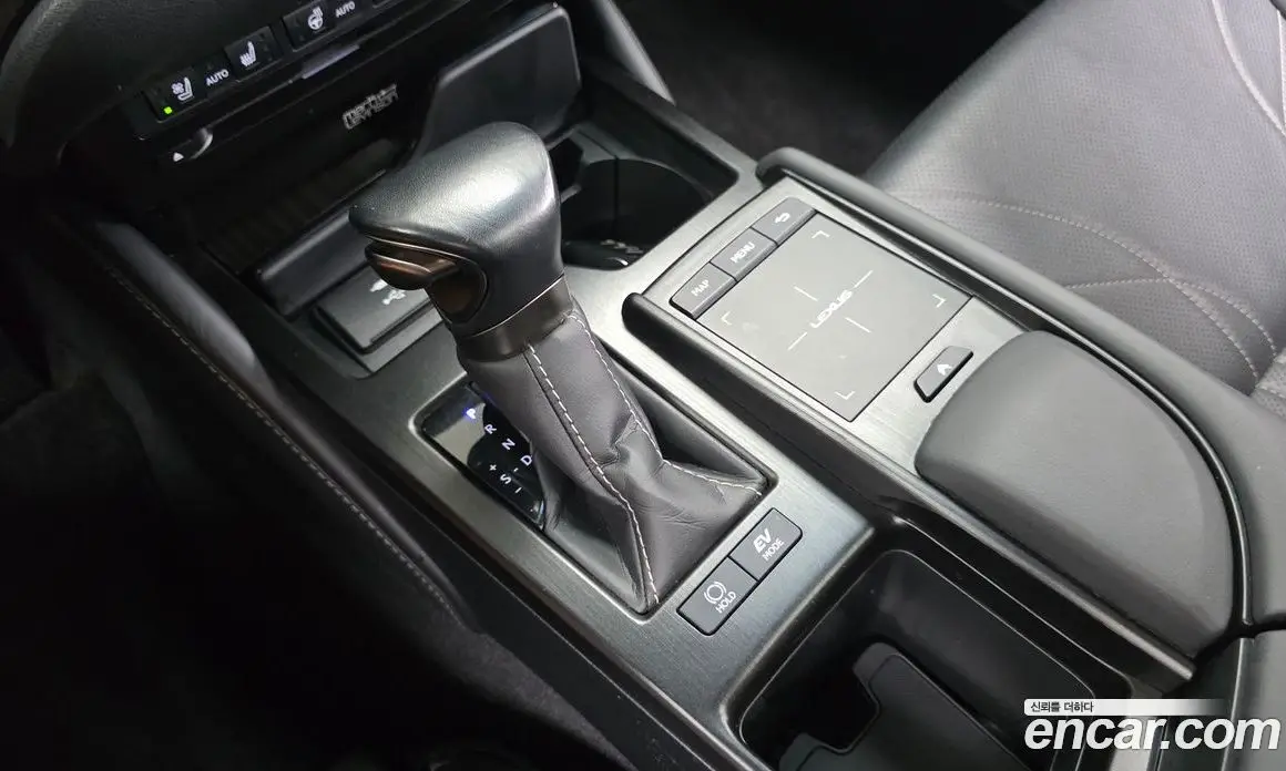 Lexus ES 2021 2.5 автомат (гидро), фото 9