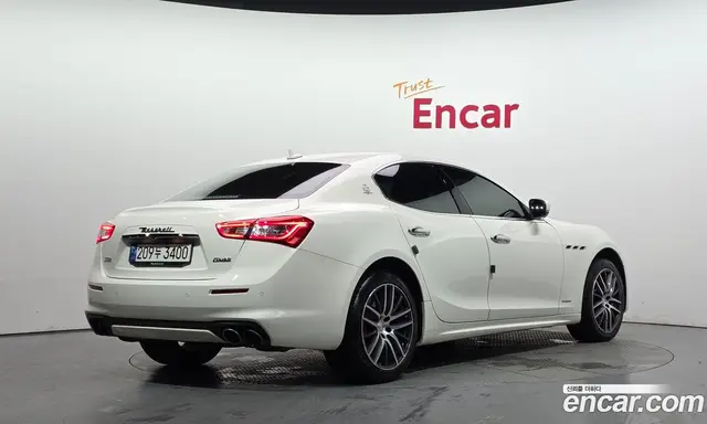 Maserati Ghibli 2020 3.0 автомат (гидро), миниатюра 2
