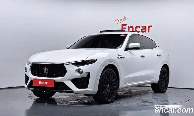 Maserati Levante, 2022, 72 681 км