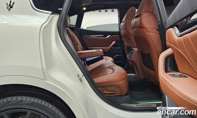 Maserati Levante 2022 3.0 автомат (гидро), миниатюра 11