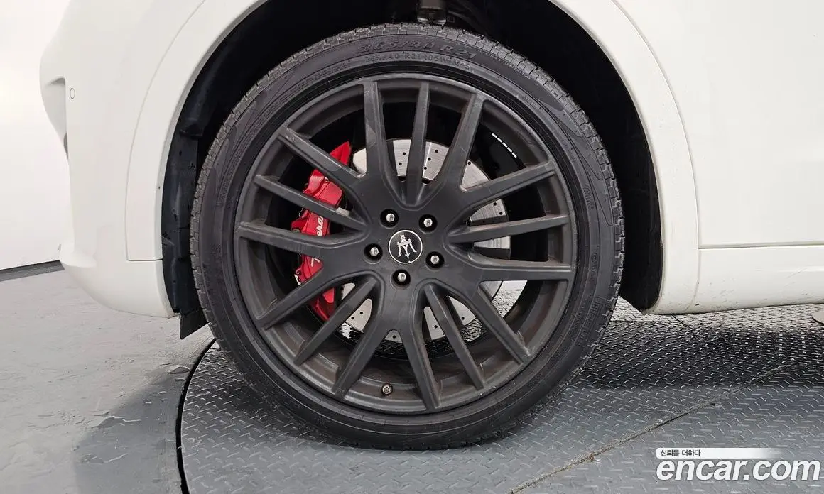 Maserati Levante 2022 3.0 автомат (гидро), фото 5