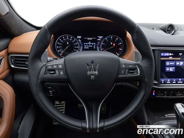 Maserati Levante 2023 3.0 автомат (гидро), миниатюра 11