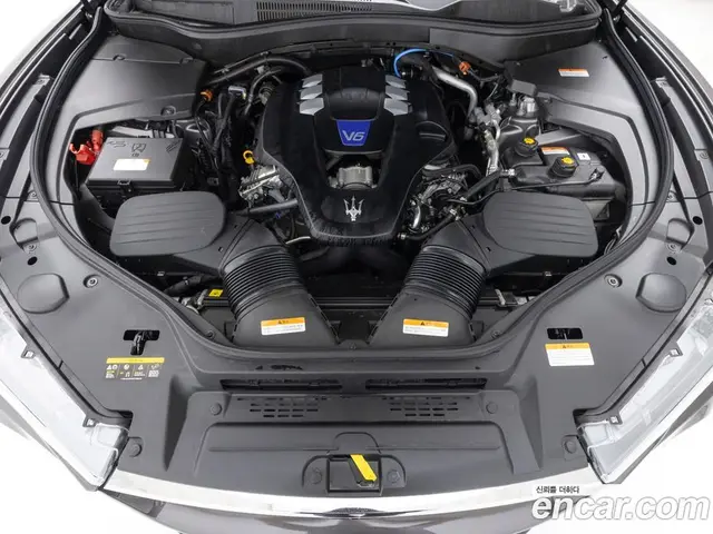 Maserati Levante 2023 3.0 автомат (гидро), миниатюра 6