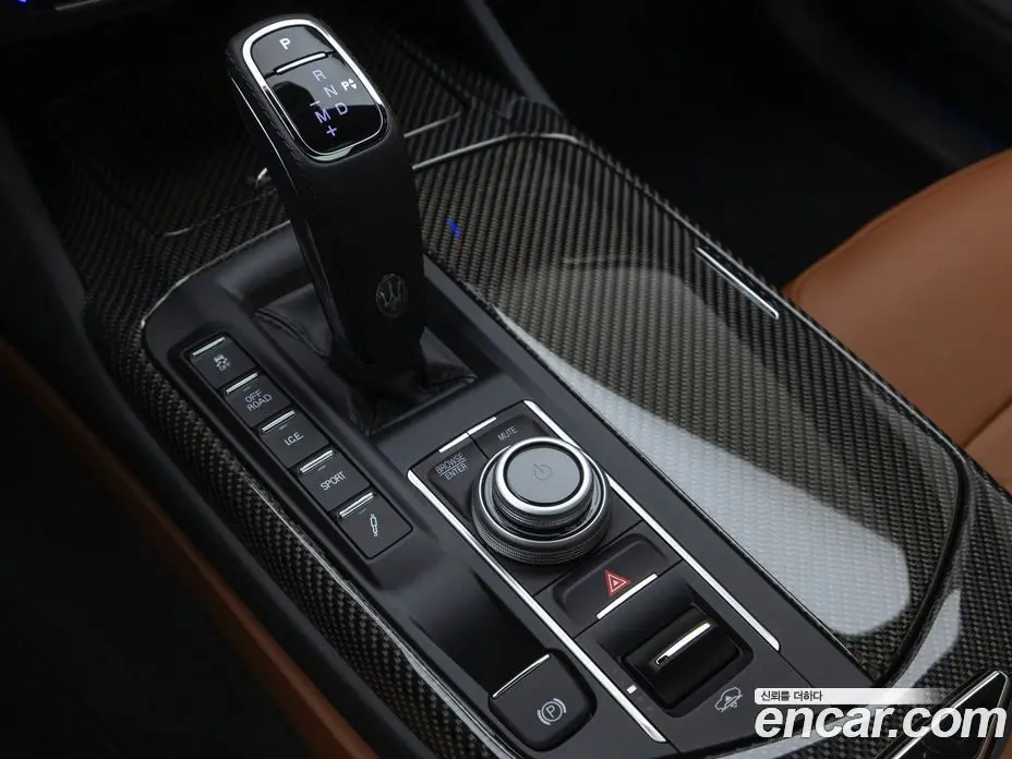 Maserati Levante 2023 3.0 автомат (гидро), фото 9
