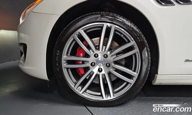 Maserati Quattroporte 2018 3.0 автомат (гидро), миниатюра 5