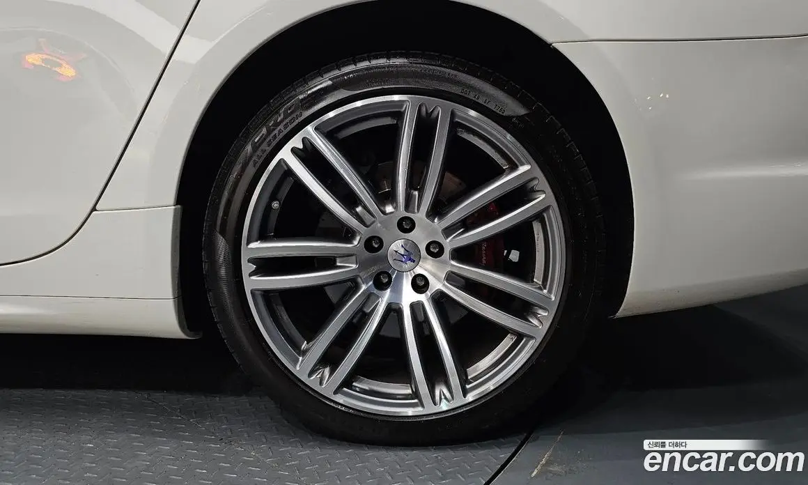 Maserati Quattroporte 2018 3.0 автомат (гидро), фото 7