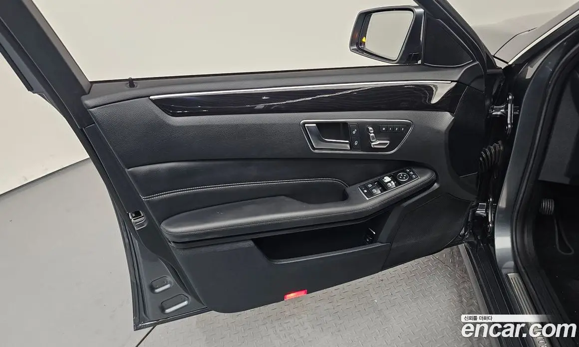 Mercedes-Benz E-Class 2015 2.0 автомат (гидро), фото 13