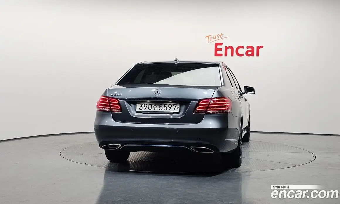 Mercedes-Benz E-Class 2015 2.0 автомат (гидро), фото 3