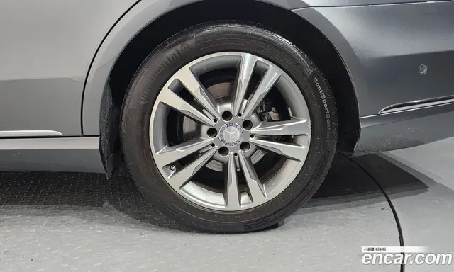 Mercedes-Benz E-Class 2015 2.0 автомат (гидро), миниатюра 6