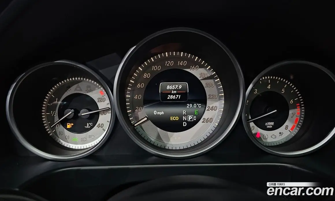 Mercedes-Benz E-Class 2015 2.0 автомат (гидро), фото 10