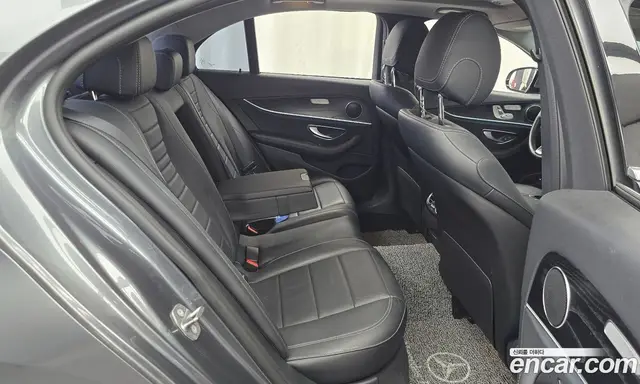 Mercedes-Benz E-Class 2017 2.0 автомат (гидро), миниатюра 11