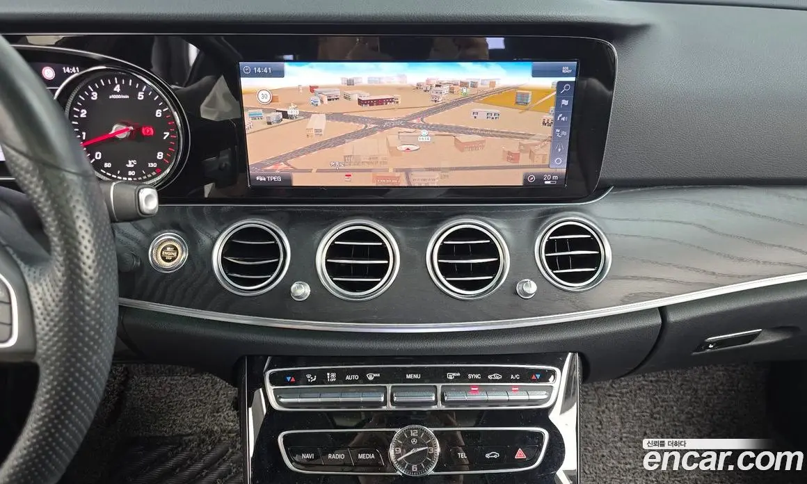 Mercedes-Benz E-Class 2017 2.0 автомат (гидро), фото 13