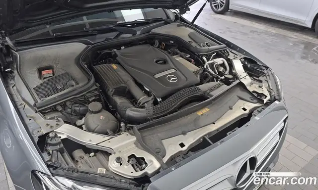 Mercedes-Benz E-Class 2017 2.0 автомат (гидро), миниатюра 6