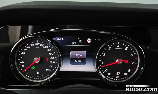 Mercedes-Benz E-Class 2017 2.0 автомат (гидро), миниатюра 8