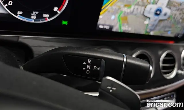 Mercedes-Benz E-Class 2018 2.0 автомат (гидро), миниатюра 12