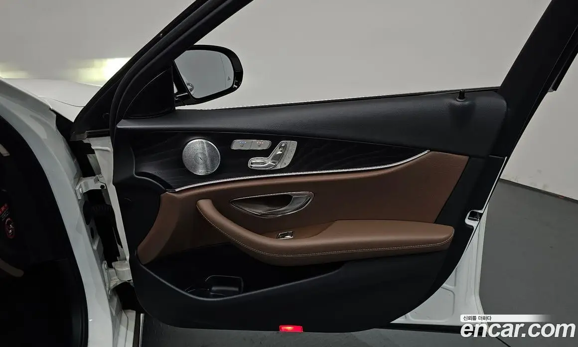 Mercedes-Benz E-Class 2018 2.0 автомат (гидро), фото 14