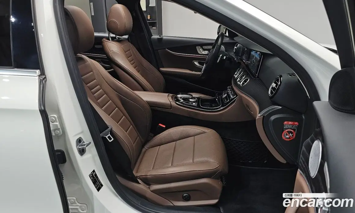 Mercedes-Benz E-Class 2018 2.0 автомат (гидро), фото 16