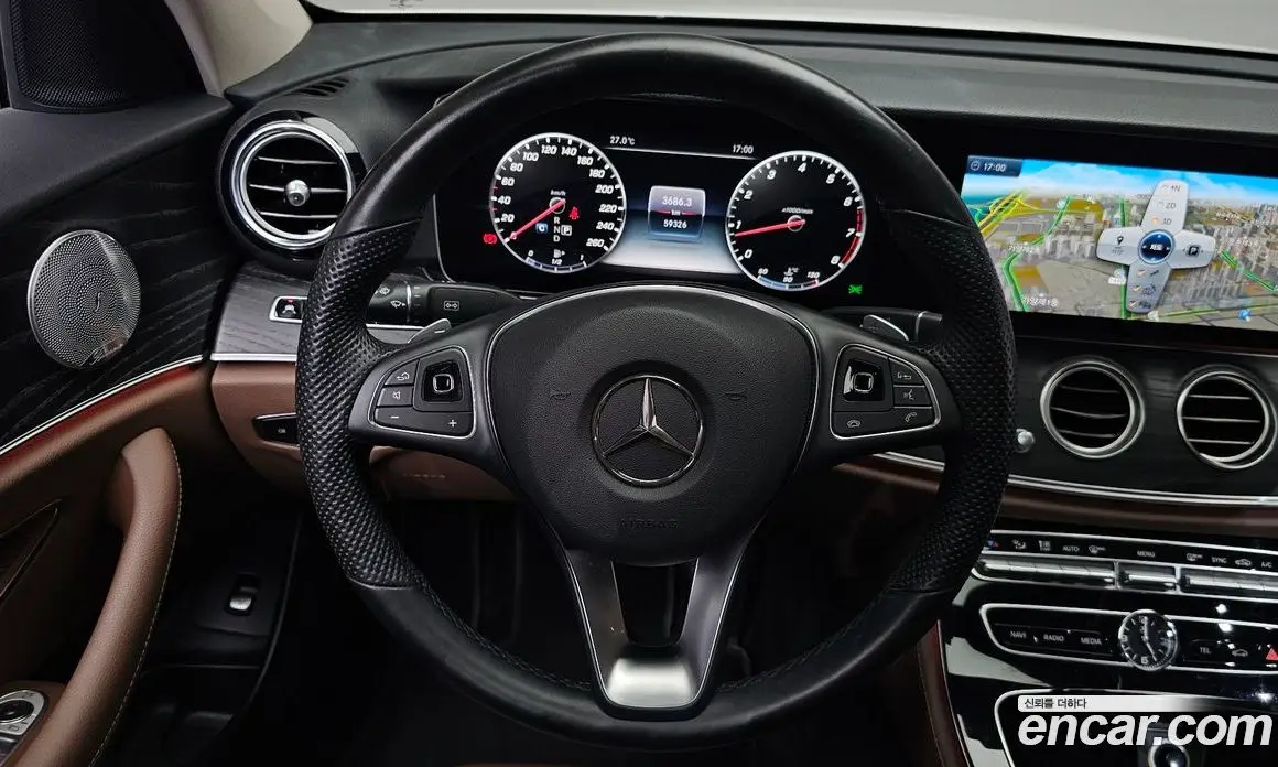 Mercedes-Benz E-Class 2018 2.0 автомат (гидро), фото 19