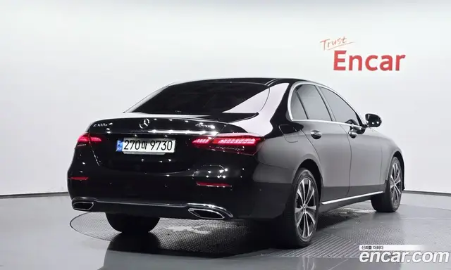 Mercedes-Benz E-Class 2021 2.0 автомат (гидро), миниатюра 2