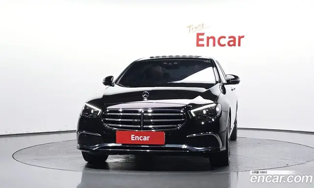 Mercedes-Benz E-Class 2021 2.0 автомат (гидро), миниатюра 3