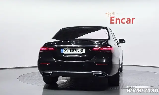 Mercedes-Benz E-Class 2021 2.0 автомат (гидро), миниатюра 4