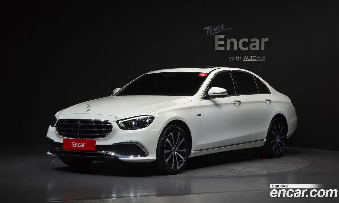 Mercedes-Benz E-Class 2021 2.0 автомат (гидро), фото 1 Mercedes-Benz E-Class 2021 2.0 автомат (гидро), фото 1