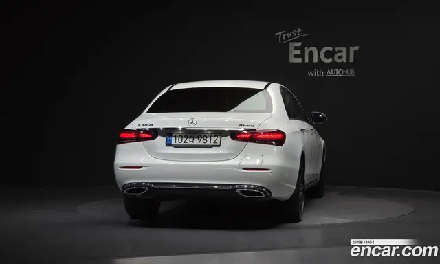 Mercedes-Benz E-Class 2021 2.0 автомат (гидро), миниатюра 4 Mercedes-Benz E-Class 2021 2.0 автомат (гидро), миниатюра 4
