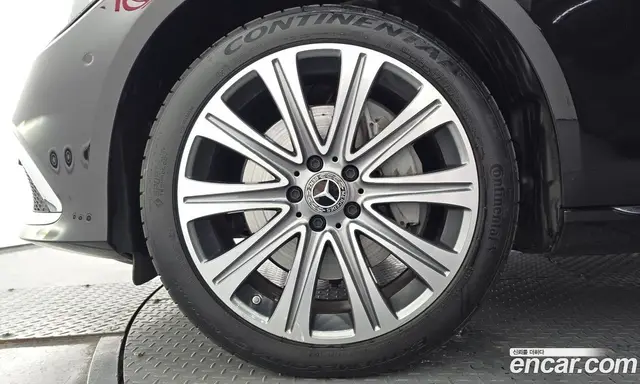 Mercedes-Benz E-Class 2022 2.0 автомат (гидро), миниатюра 5