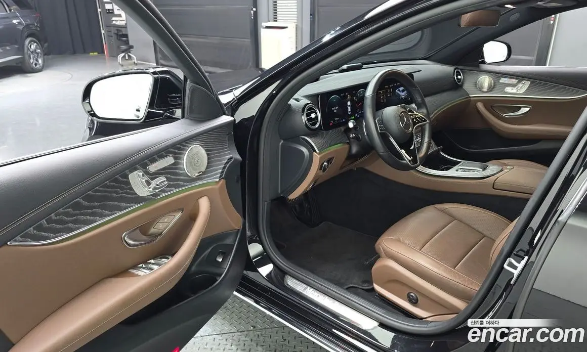 Mercedes-Benz E-Class 2022 2.0 автомат (гидро), фото 10