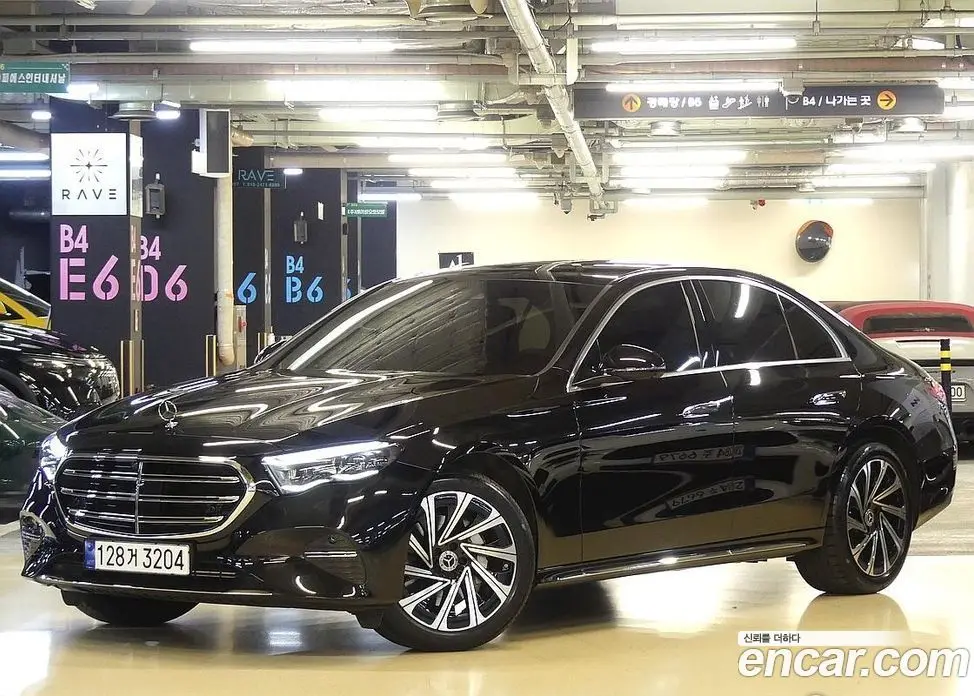 Mercedes-Benz E-Class 2024 2.0 автомат (гидро), фото 2 Mercedes-Benz E-Class 2024 2.0 автомат (гидро), фото 2