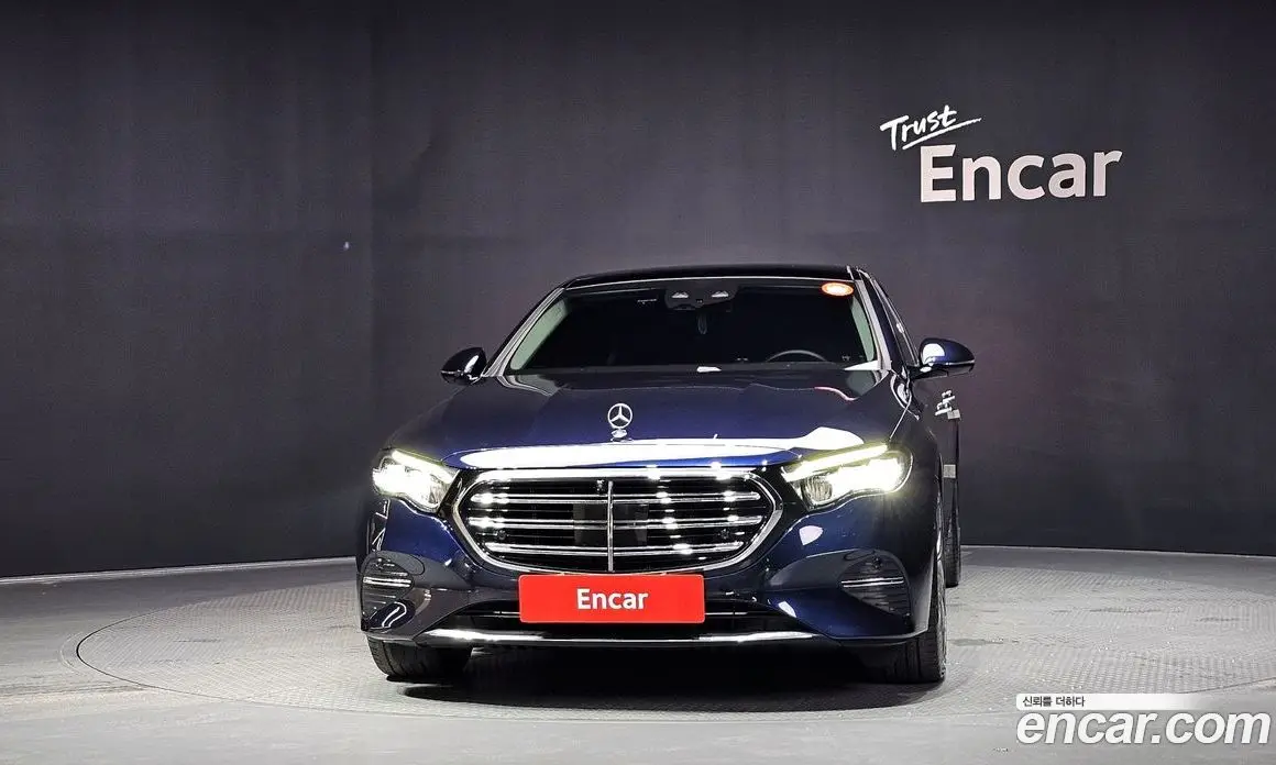 Mercedes-Benz E-Class 2024 2.0 автомат (гидро), фото 3