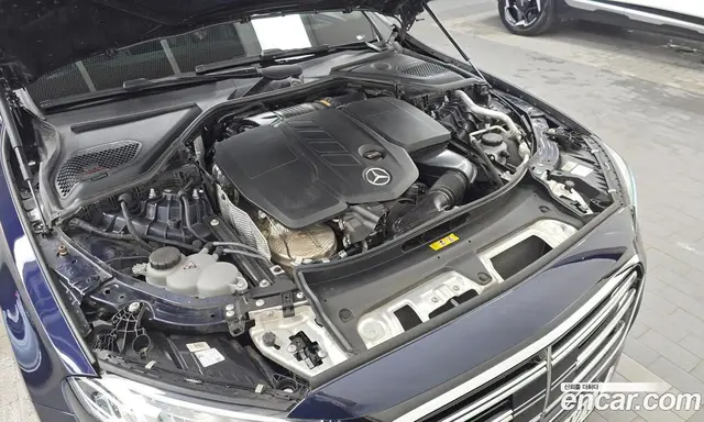 Mercedes-Benz E-Class 2024 2.0 автомат (гидро), миниатюра 6