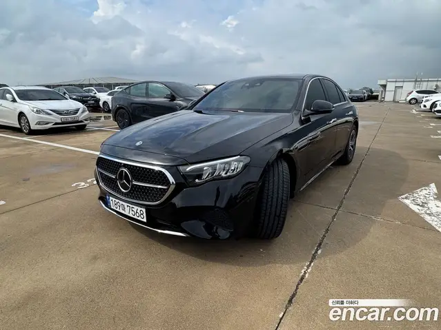 Mercedes-Benz E-Class 2025 2.0 автомат (гидро), миниатюра 1
