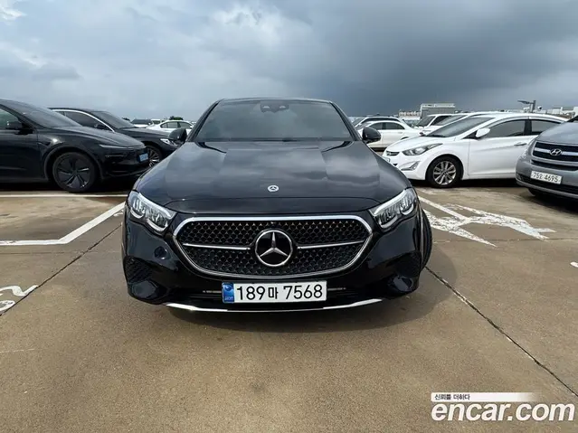 Mercedes-Benz E-Class 2025 2.0 автомат (гидро), миниатюра 3