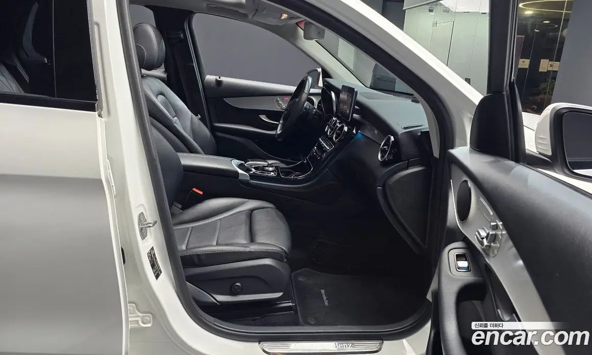 Mercedes-Benz GLC-Class 2019 2.0 автомат (гидро), фото 17