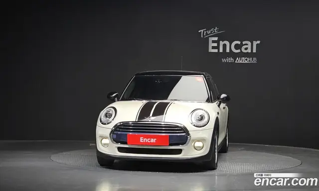 Mini Cooper 2016 1.5 автомат (гидро), миниатюра 3